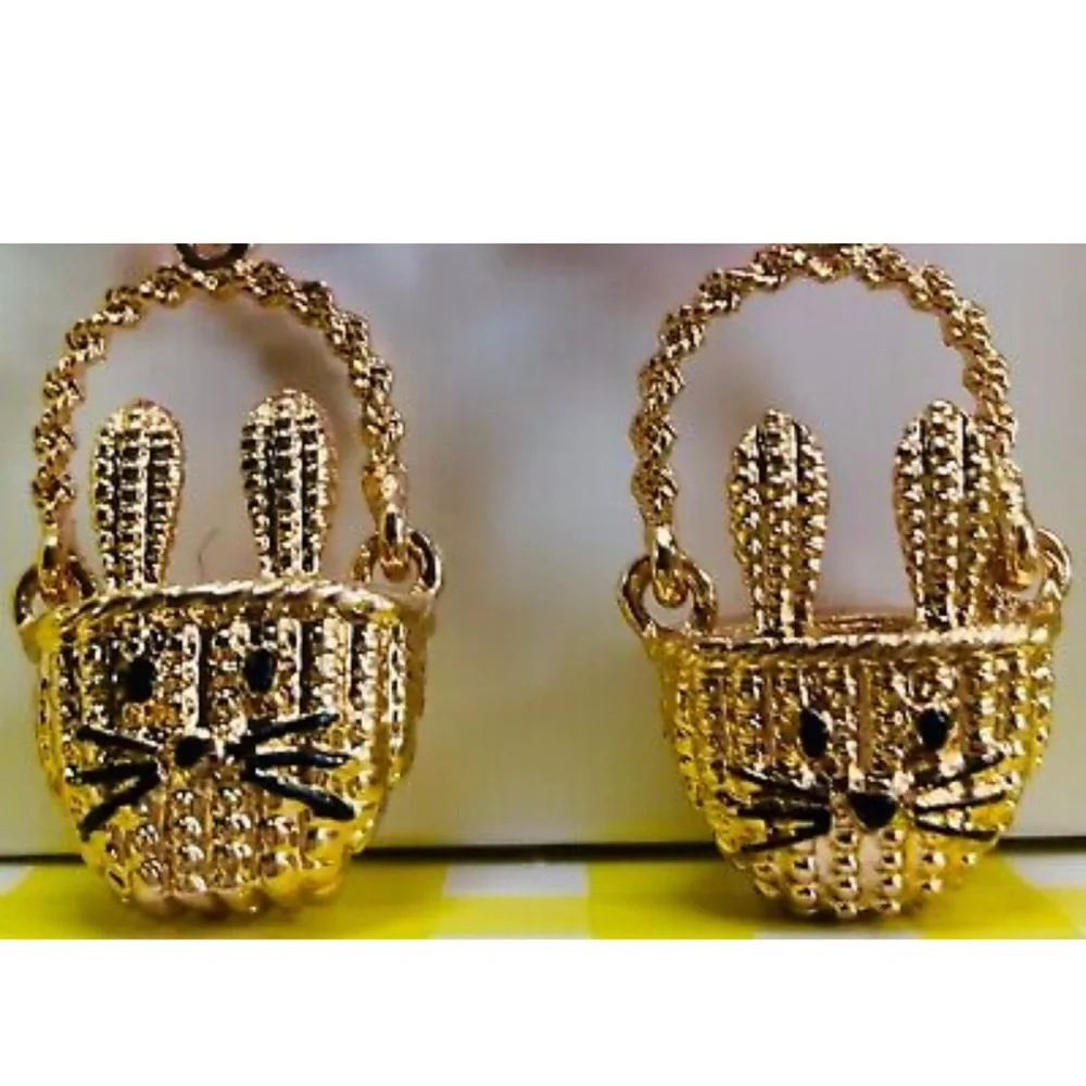 New Betsey Johnson  pink bow with bunny basket earrings - Picture 9 of 15